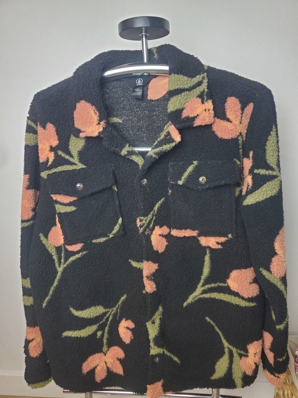 NWT Volcom Floral Sherpa Shacket Teddy Fleece Button Up Pink Orange Tulip Jacket
